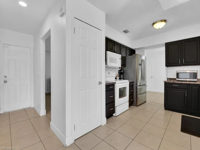 Spacious Kitchen