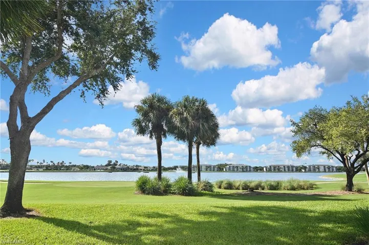 8096 Queen Palm Ln 235, Fort Myers, Florida 33966