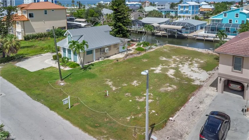 185 Egret St, Fort Myers Beach, Florida 33931