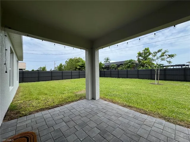 330 Sw 23rd Ter, Cape Coral, Florida 33991