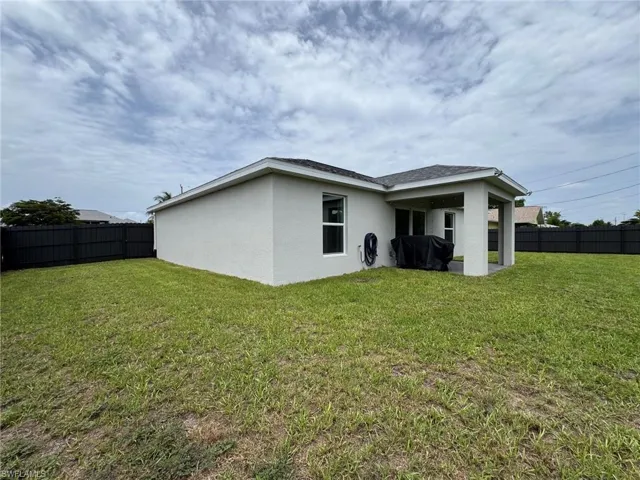 330 Sw 23rd Ter, Cape Coral, Florida 33991
