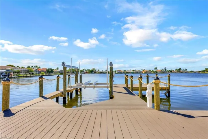5020 Pelican Blvd, Cape Coral, Florida 33914