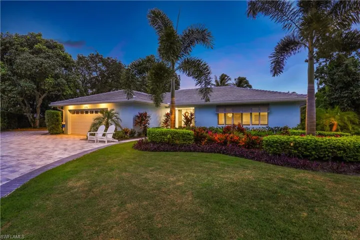 696  Regatta  CT, Naples, FL 34103