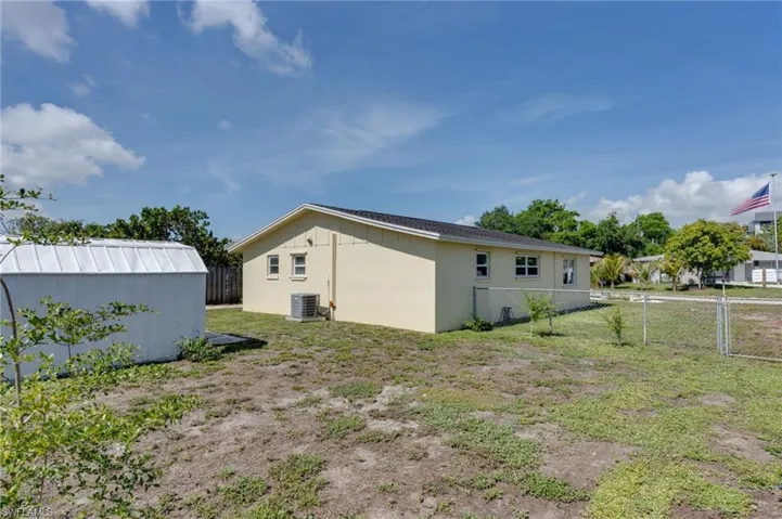 4855  West  DR, Fort Myers, FL 33907