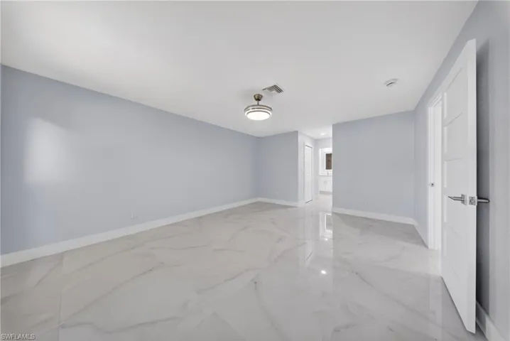 1412 Ne 1st St, Cape Coral, Florida 33909