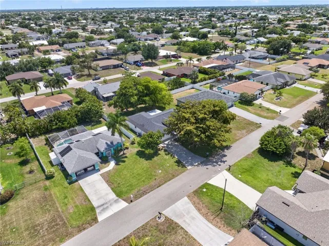 1412 Ne 1st St, Cape Coral, Florida 33909