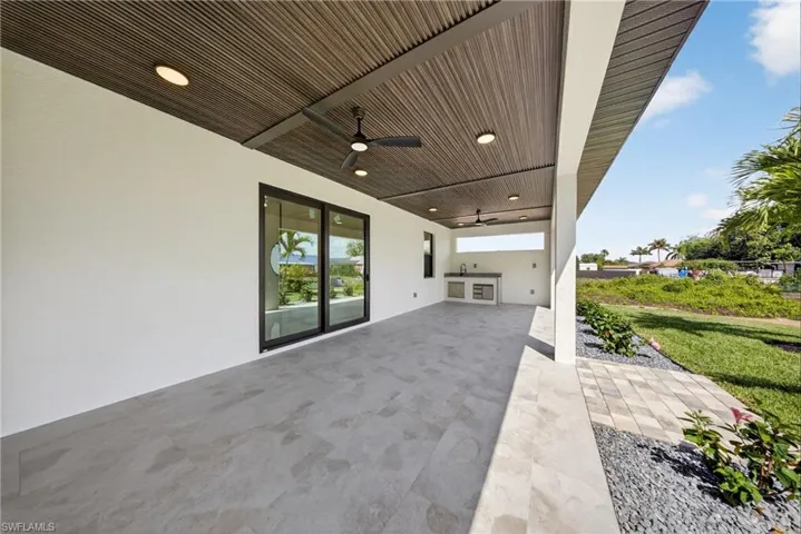 1412 Ne 1st St, Cape Coral, Florida 33909