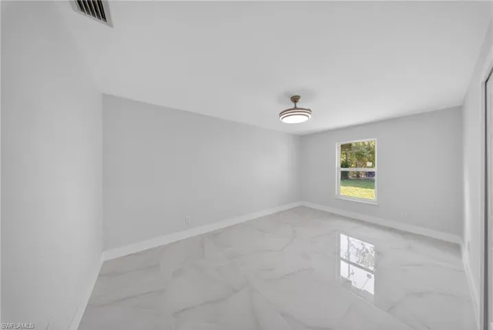 1412 Ne 1st St, Cape Coral, Florida 33909