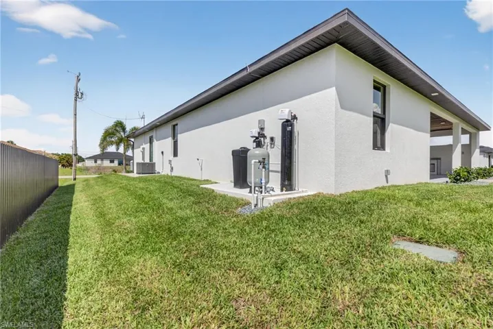 1412 Ne 1st St, Cape Coral, Florida 33909