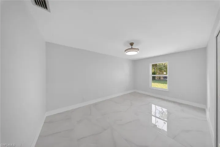 1412 Ne 1st St, Cape Coral, Florida 33909