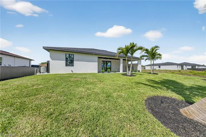 1412 Ne 1st St, Cape Coral, Florida 33909