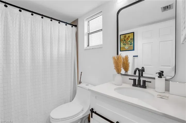 600 Neapolitan Way 353, Naples, Florida 34103