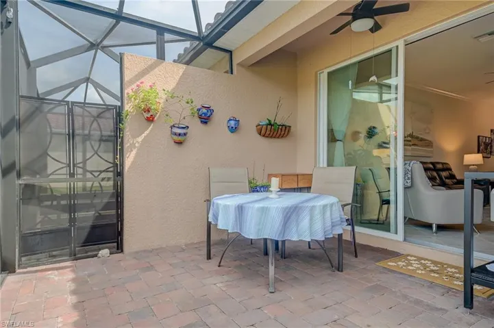1803  Alameda  DR, Naples, FL 34120