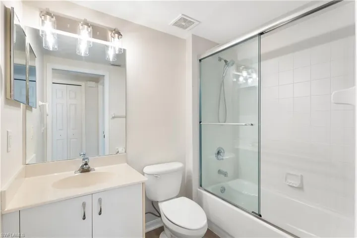 5430  Worthington  LN, Naples, FL 34110