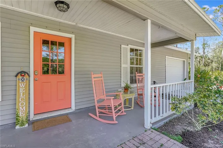 Property entrance featuring a porch