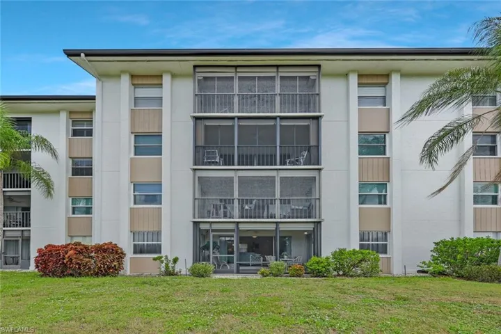 1520  Imperial Golf Course  BLVD, Naples, FL 34110