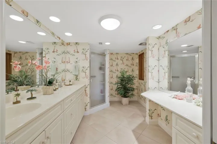 Spacious bath in Owner's suite