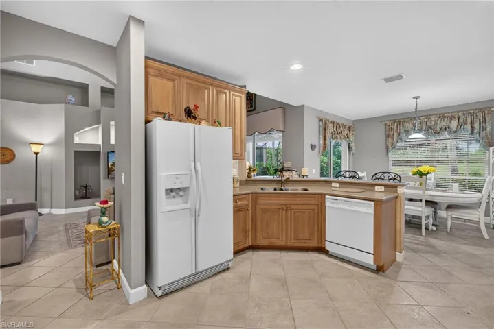 8959 Crown Bridge Way, Fort Myers, Florida 33908