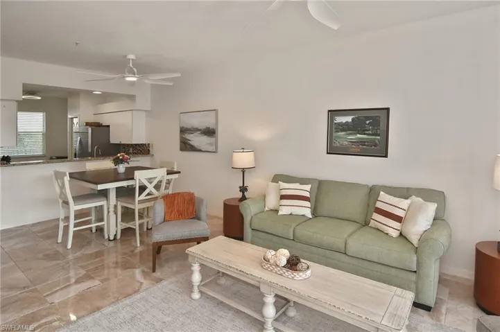 8076 Queen Palm Ln 443, Fort Myers, Florida 33966