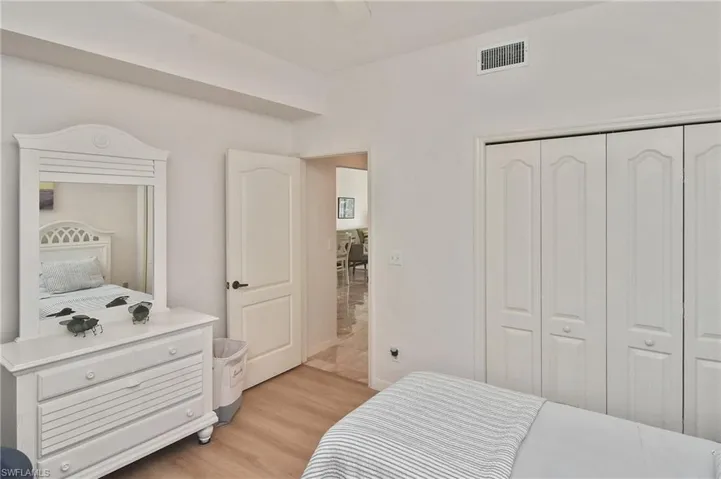 8076 Queen Palm Ln 443, Fort Myers, Florida 33966
