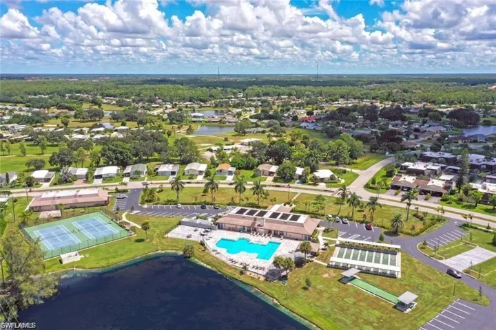 878  Charlemagne  BLVD, Naples, FL 34112
