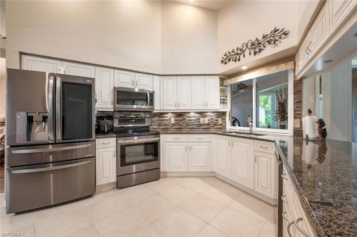 878  Charlemagne  BLVD, Naples, FL 34112
