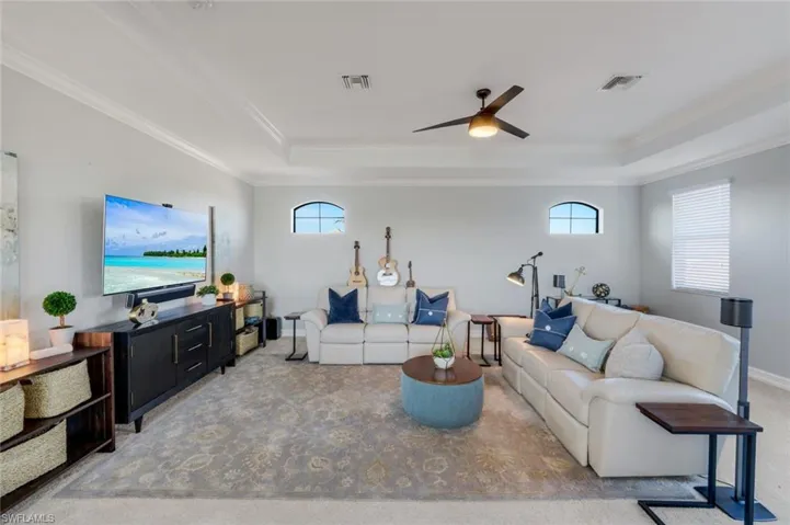 This home is ready to entertain your friends and family!