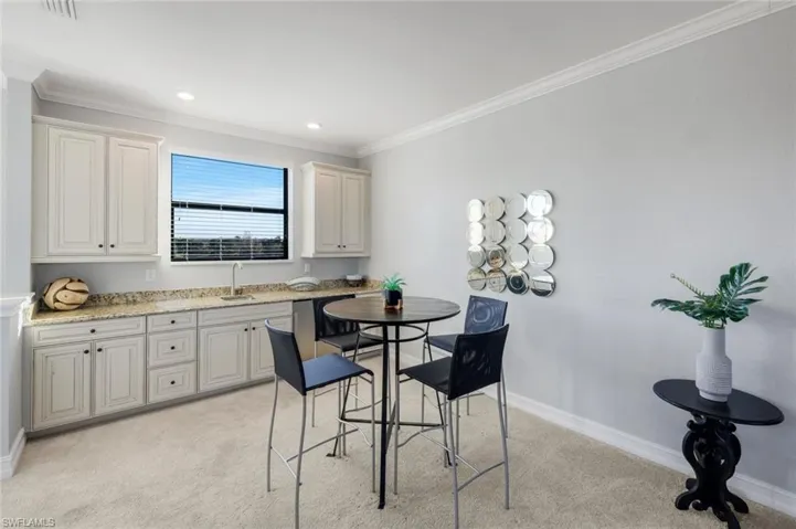 Great counter and cabinet space!