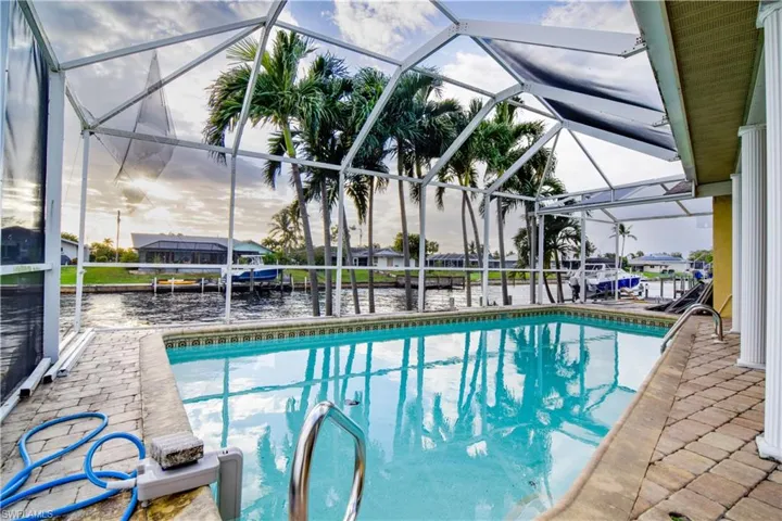 2726 SE 24th  PL, Cape Coral, FL 33904