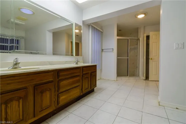2726 SE 24th  PL, Cape Coral, FL 33904
