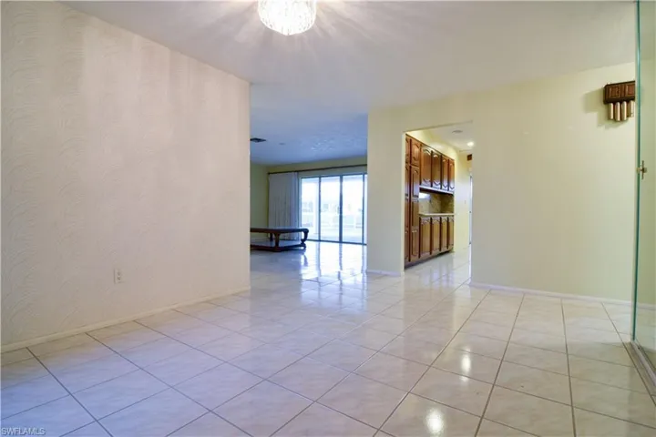 2726 SE 24th  PL, Cape Coral, FL 33904