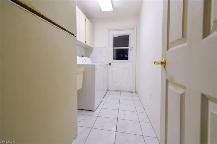 2726 SE 24th  PL, Cape Coral, FL 33904