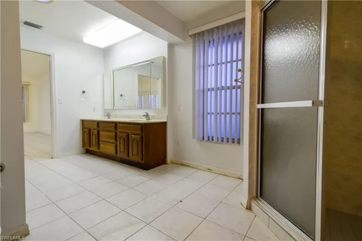 2726 SE 24th  PL, Cape Coral, FL 33904