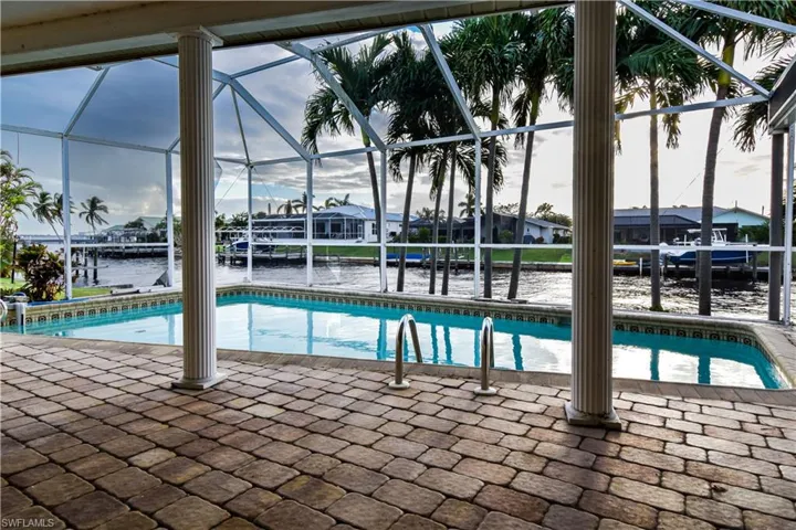 2726 SE 24th  PL, Cape Coral, FL 33904