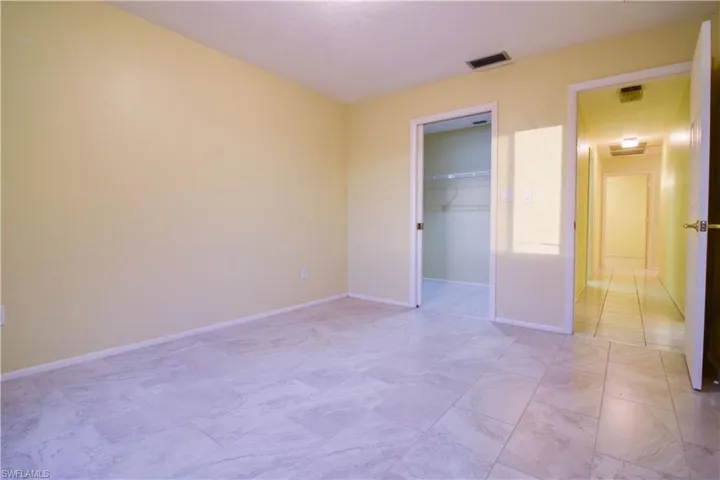 2726 SE 24th  PL, Cape Coral, FL 33904