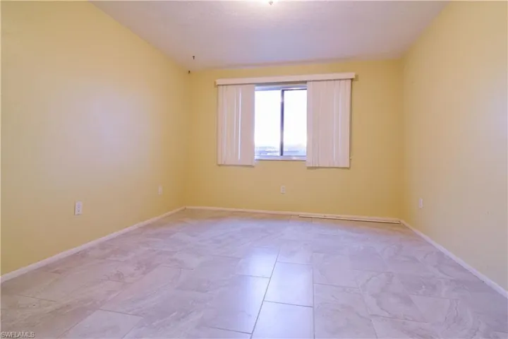 2726 SE 24th  PL, Cape Coral, FL 33904