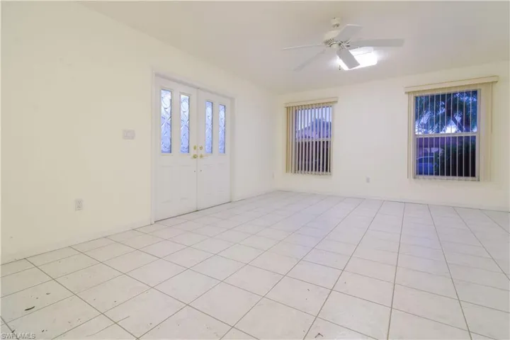 2726 SE 24th  PL, Cape Coral, FL 33904
