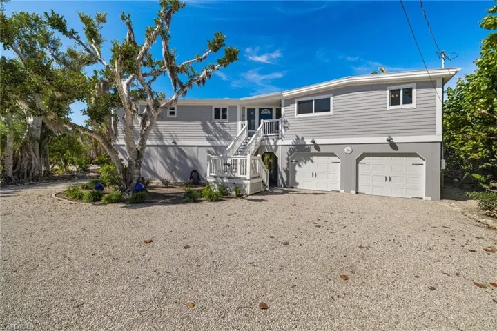 Driveway/RV or Boat Parking