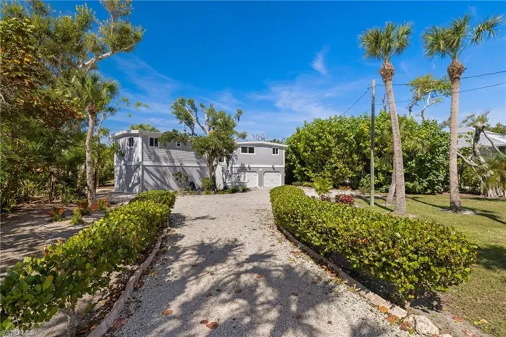Driveway Entrance