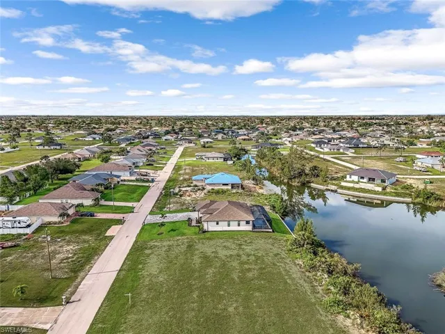 This lot is only a short drive to Downtown Cape Coral AND Downtown Fort Myers.
