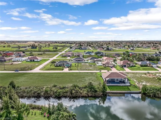 Non-gated with plenty of space.