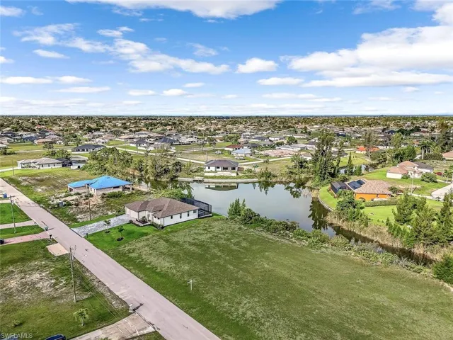 Notice the wide canal view.