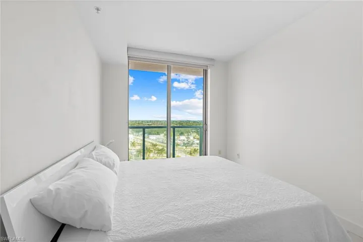 Bedroom with access to outside