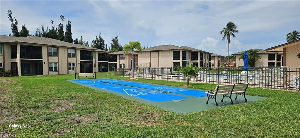 16881 Davis Rd 313, Fort Myers, Florida 33908
