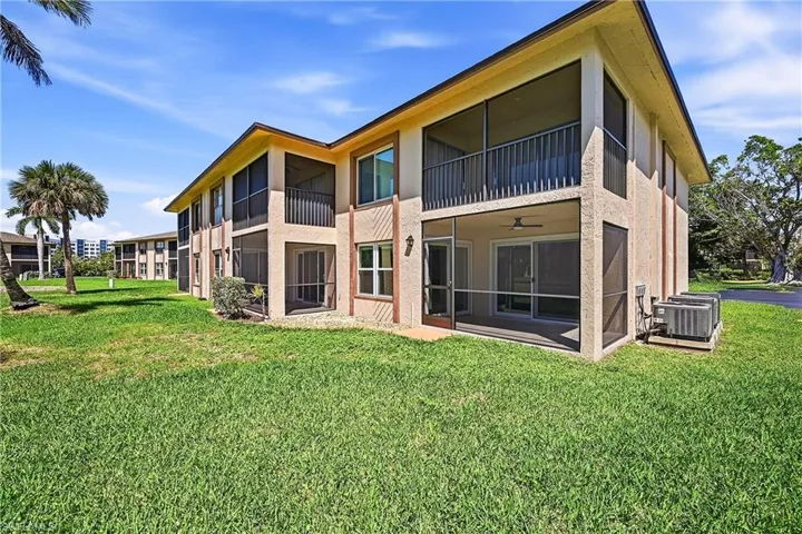16881 Davis Rd 313, Fort Myers, Florida 33908