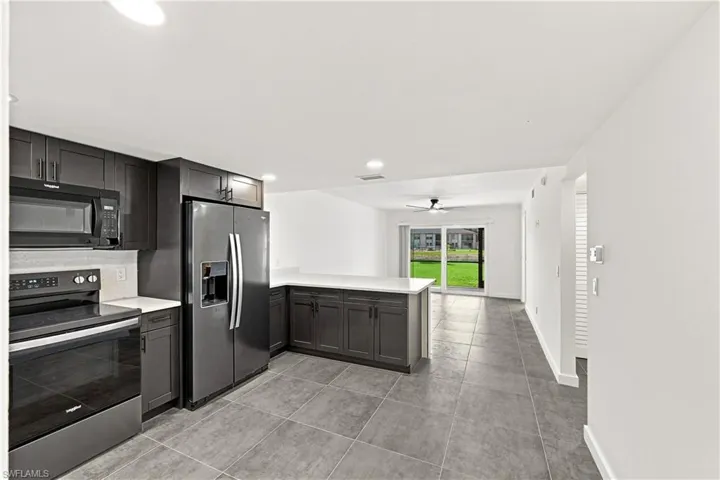 16881 Davis Rd 313, Fort Myers, Florida 33908
