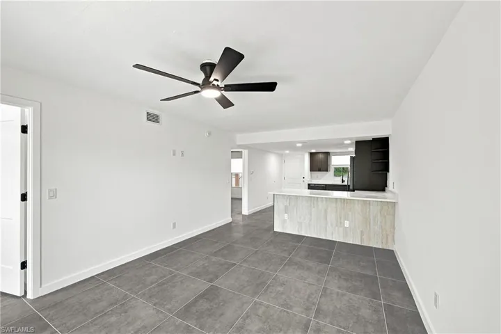 16881 Davis Rd 313, Fort Myers, Florida 33908