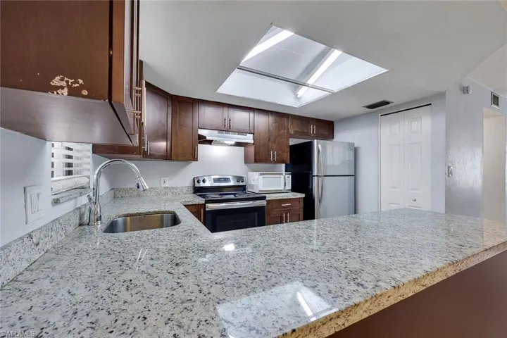 You will LOVE preparing your favorite meals in this kitchen!