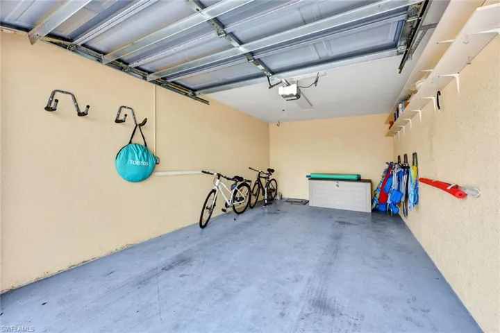 Detached Garage