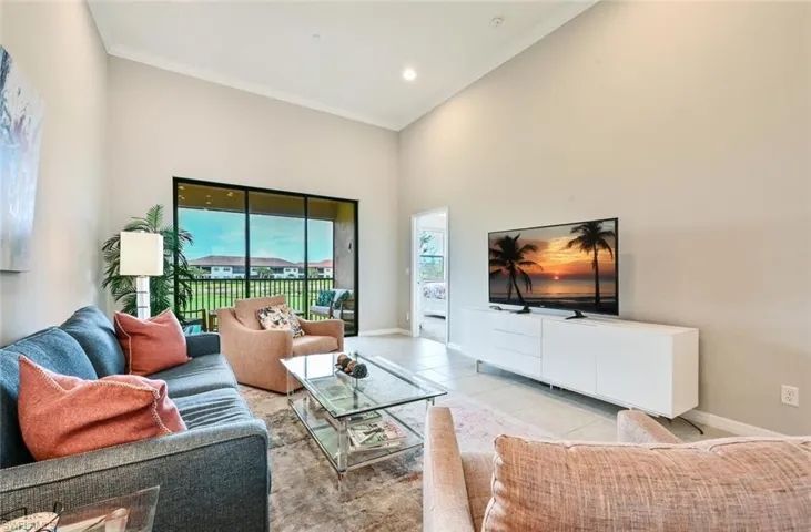 9386 Pocida Ct 204, Naples, Florida 34119